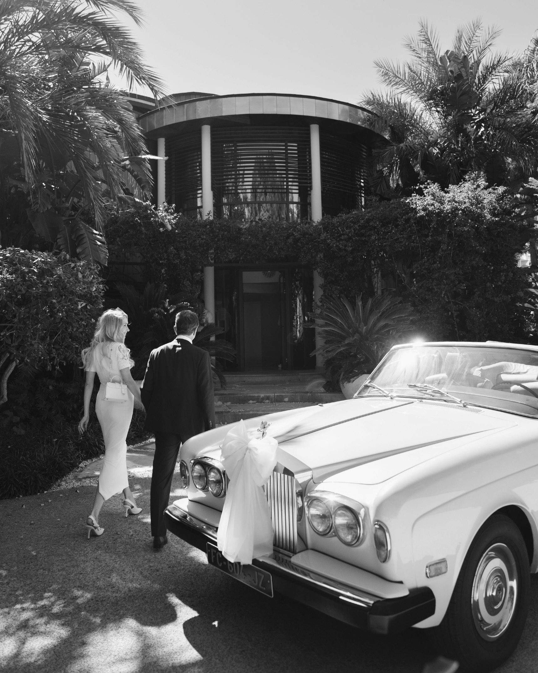 Black and white wedding photograph by Alessia Franco